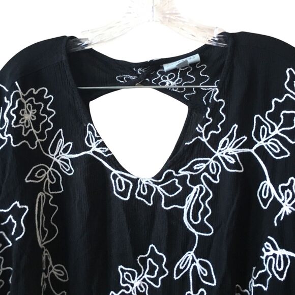 Catherines Women's Tunic Blouse Plus 4X Floral Embroidered Bell Sleeve Rayon - Picture 4 of 9